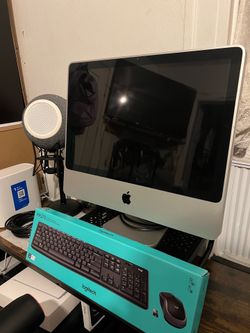 2007 iMac 27" + Brand New Logitech Wireless Keyboard & Mouse