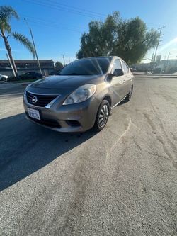 2014 Nissan Versa SV