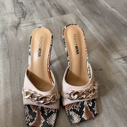 Fashion nova Fashion Nova Soma Snake Skin Print Mules in Gold.