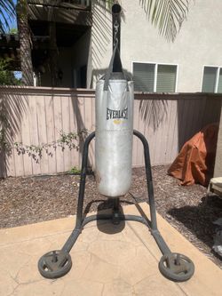 TODAY ‼️ EVERLAST Heavy Bag + Stand – Good Condition