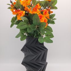 Obsidian Edge Vase 