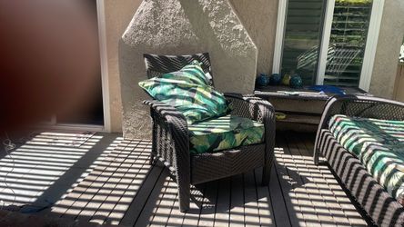 Outdoor Wicker Patio Seating Set