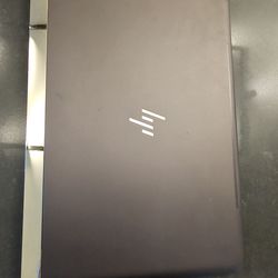 HP Spectre ultrabook 13.3 in excellent condition