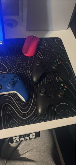 Xbox Wireless Controllers Lot of 3