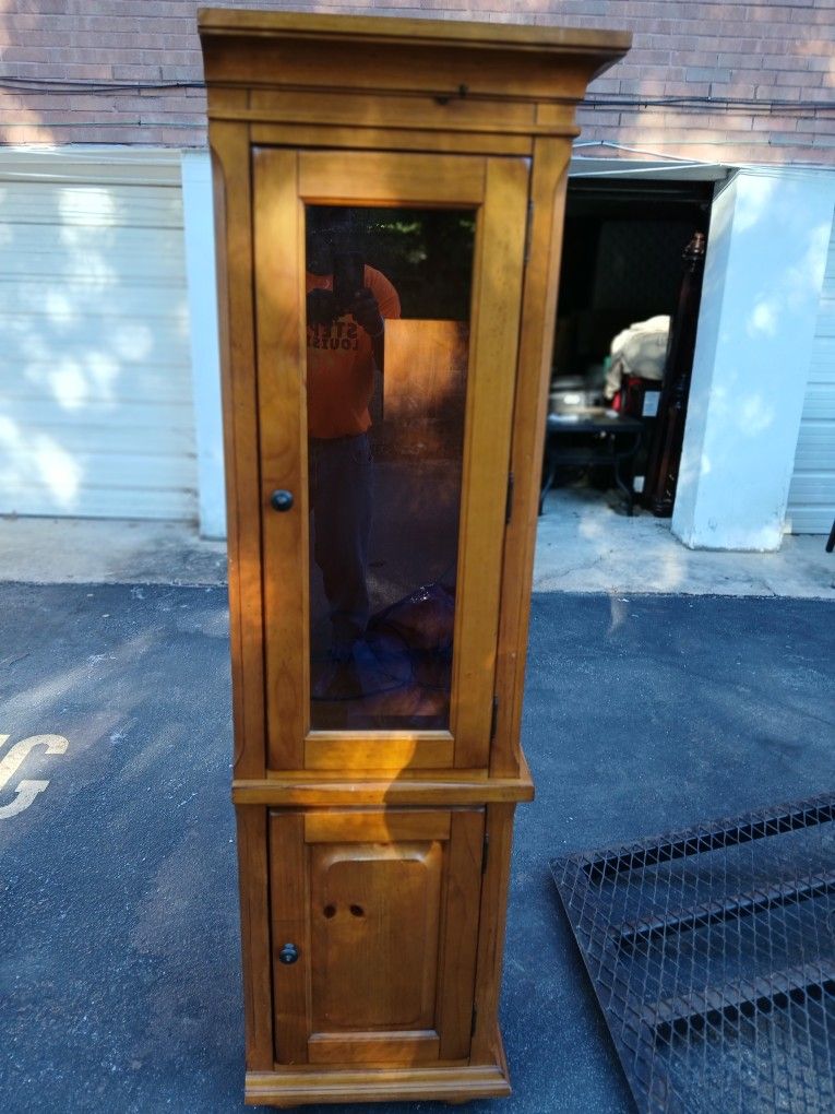 Display Cabinet 