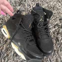 Ring 6 Air Jordans 