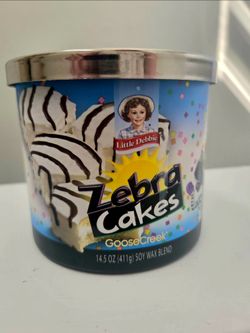 Goose Creek Little Debbie Zebra Cakes Candle