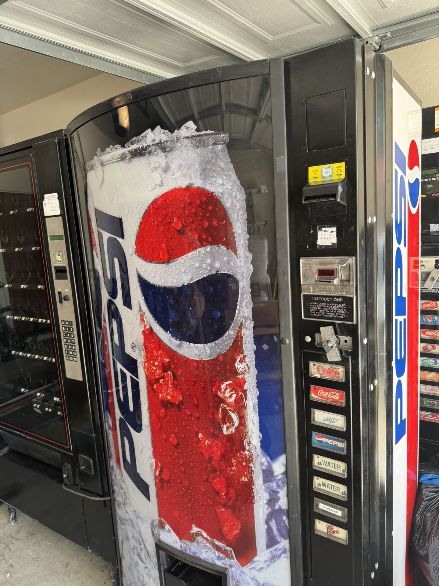 Cash Only Soda Machine For 250.00