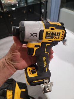 Drill impact XR 20v TOOL ONLY