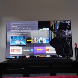 INSIGNIA DTS TV 75" FOR PARTS 