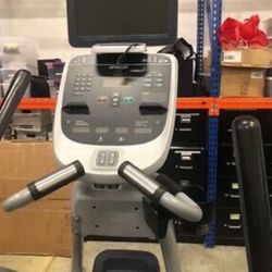 PRECOR EFX 835 Commercial Elliptical Crostrainer