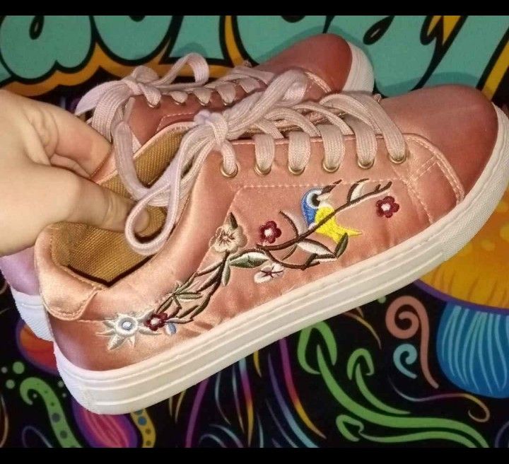 Hummingbird Shoes