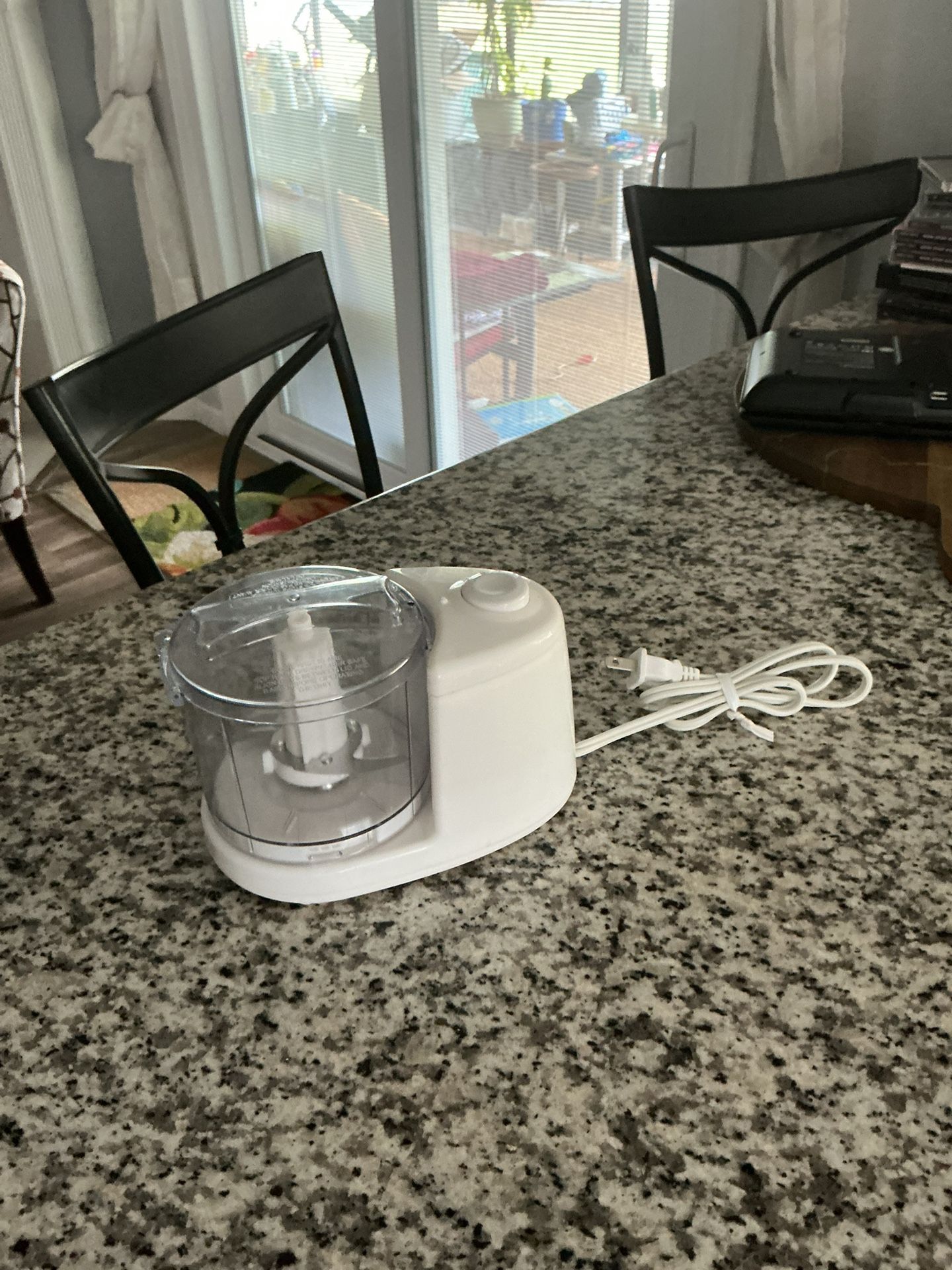 Proctor Silex Electric Food Chopper & Mini Food Processor, 1.5 Cup, https://offerup.com/redirect/?o=V2hpdGUubGlrZQ== New