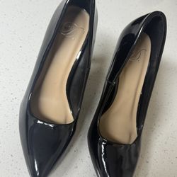 Black Elegant Heels 👠 