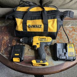 Dewalt 20v Max With Battery And Bag