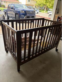 Baby crib