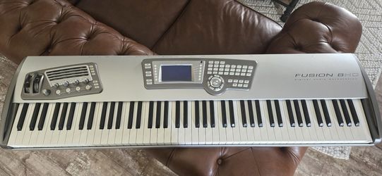 Alesis Fusion 8HD Workstation Synth