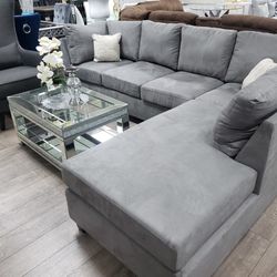 Gray Sofa Sectional w/ Free Ottoman 