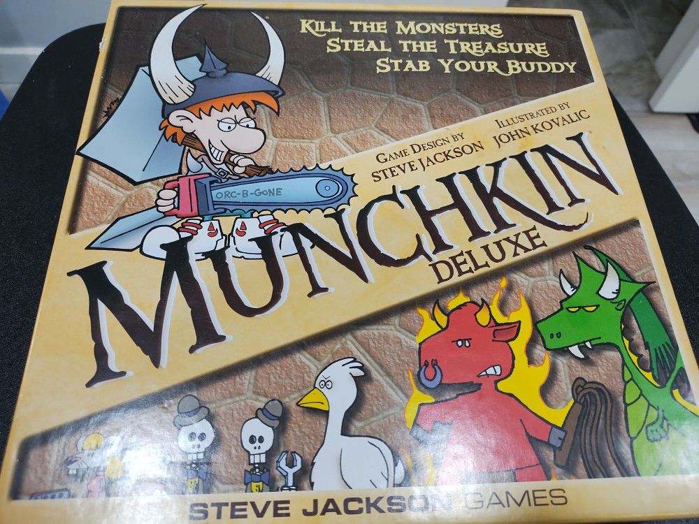 Munchkin Deluxe Card + Board Game