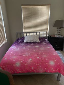 Queen size bed frame and Mattress