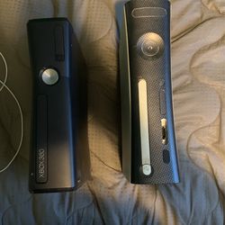 2 Xbox 360 Just The Consol No Plugs Or Nothing.