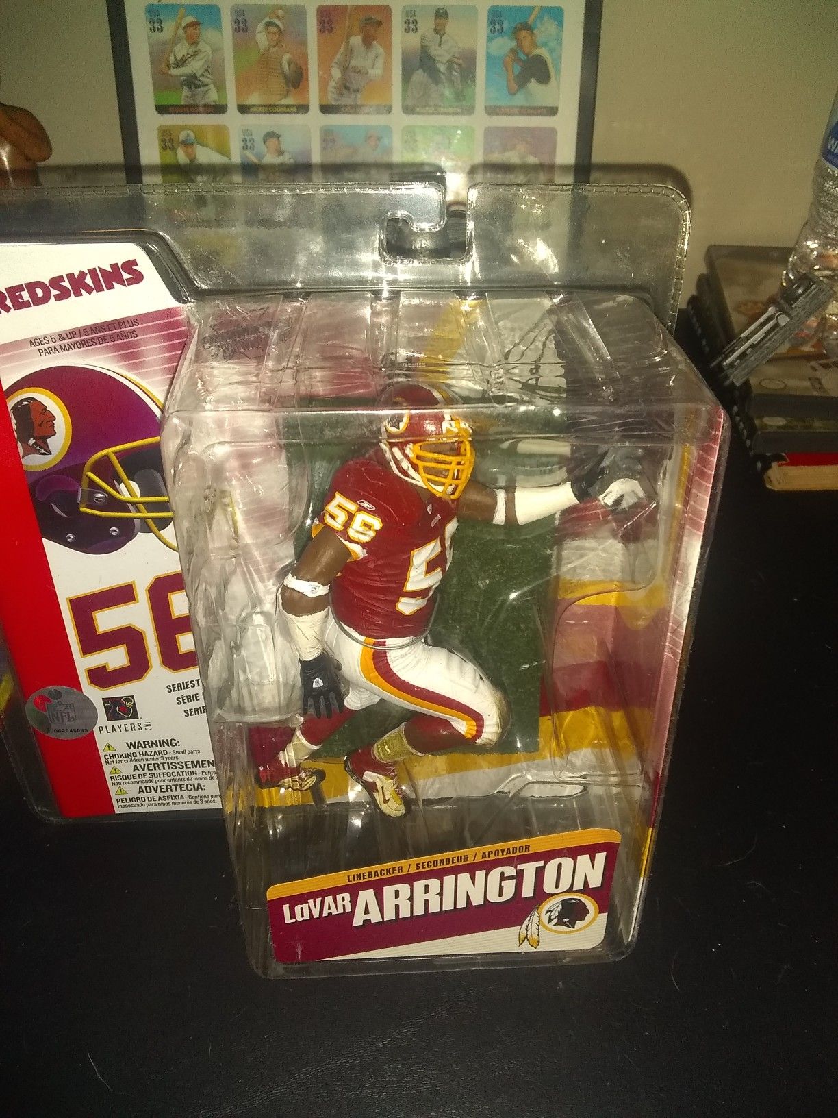 Brand New 2005 Lavar Arrington Washington Redskins Mcfarlane Action Figure