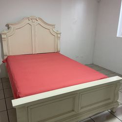 Full Size Bed Frame And Mattress 