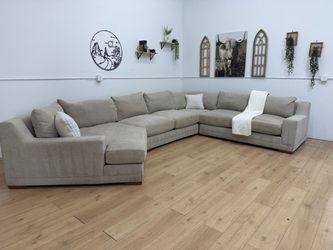 Living Spaces Sectional Couch Free Delivery