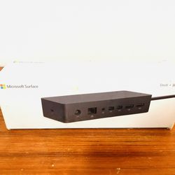 Microsoft Surface Dock Station PD9-00003 Model 1661