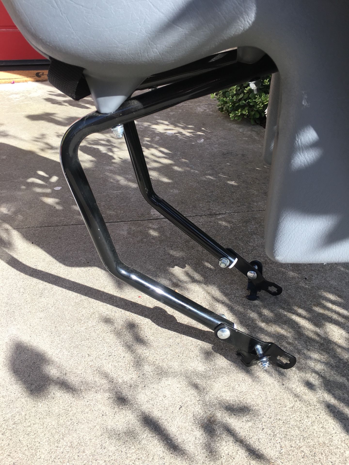 Bell Skipper Child Carrier for Sale in Newport Beach, CA OfferUp