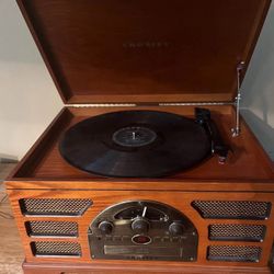 Crosley CR 78CD 4 in 1 - AM/FM Radio, CD, Cassette & Record Player Bad CD Player 