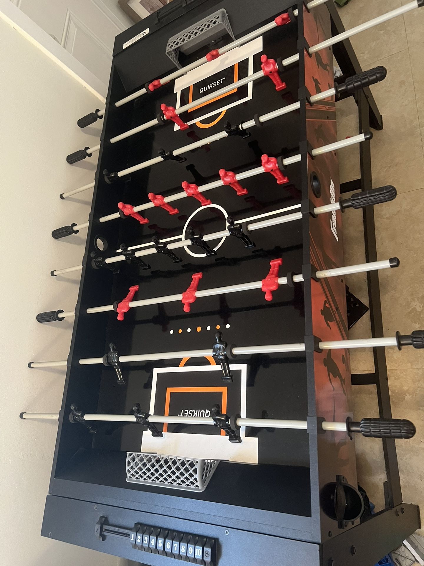 Franklin Game Table