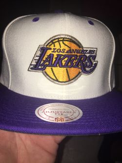 Mitchell & Ness Old school LA Laker hat with leather strap
