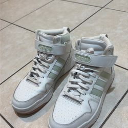 Adidas Women’s Size 8 High Top Sneakers – White/Light Green 
