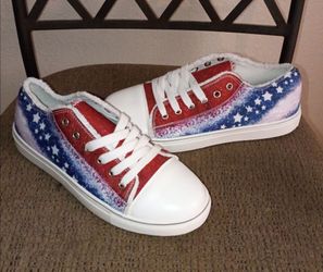 ❤️🤍💙 Woman's Red, White, and Blue Casual Tennis Shoes -size 7.5 💙🤍❤️
