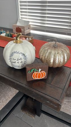 Halloween Fall decor pumpkins