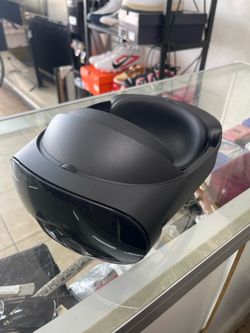 Meta Quest Pro VR Headset - No Controllers