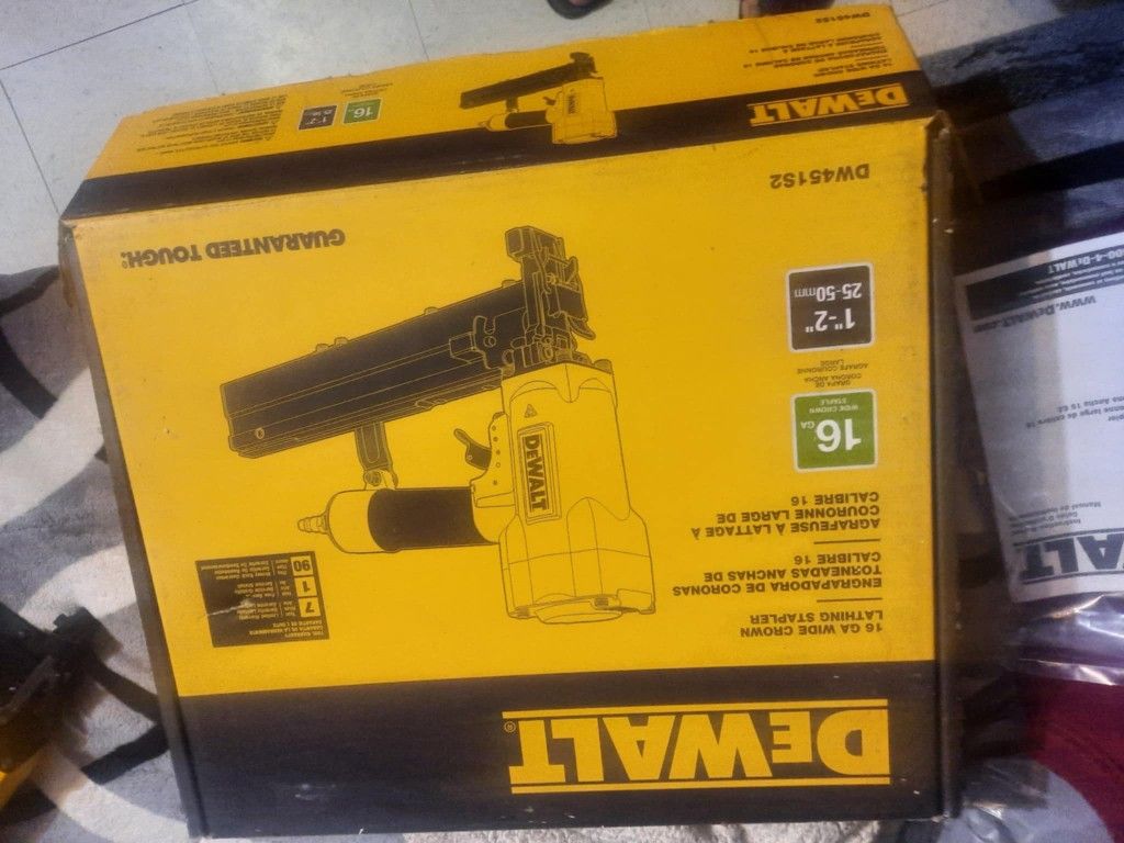 de walt finish gun
