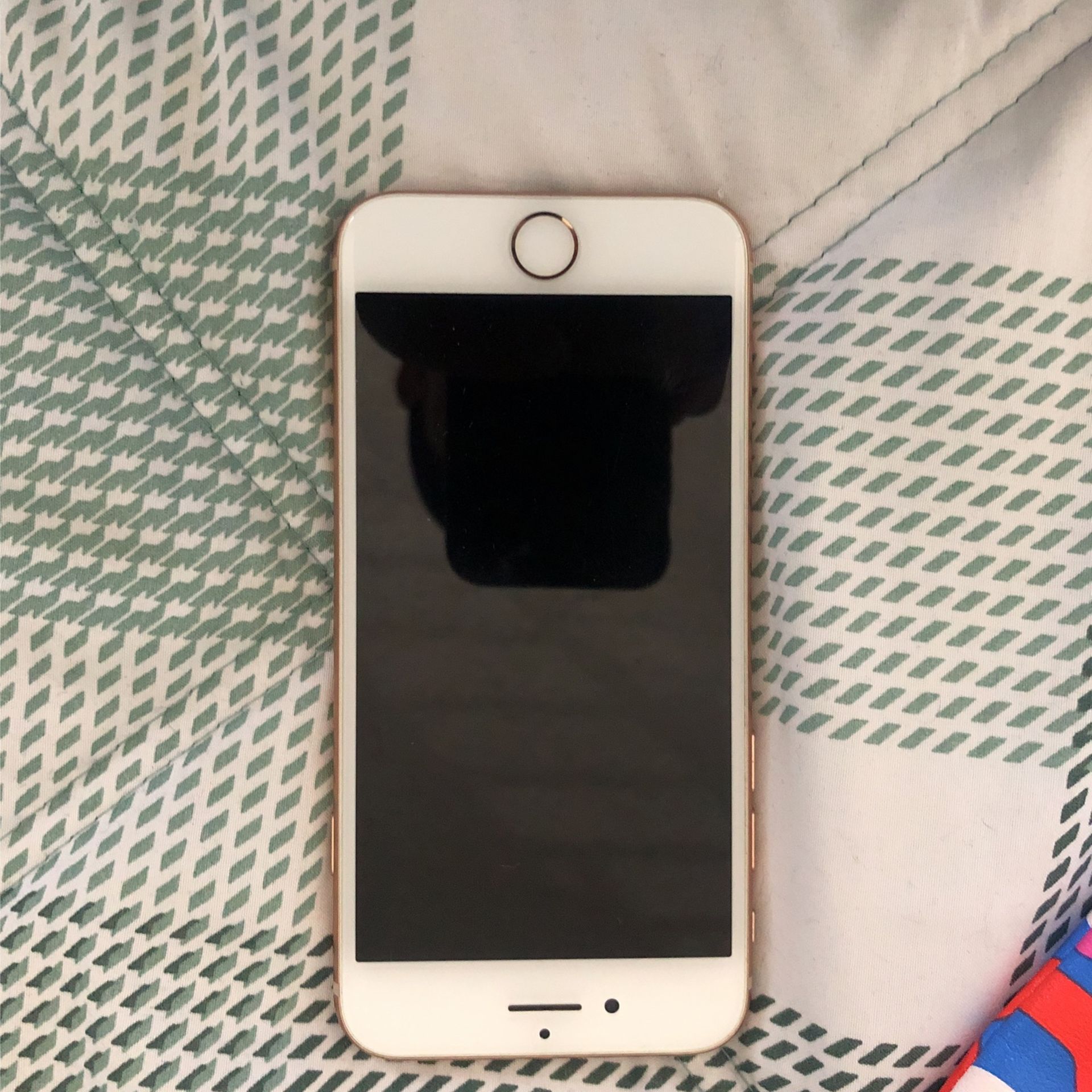 iPhone 8