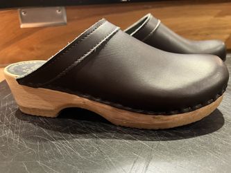 Clogs- Wood and brown leather by Clog Master