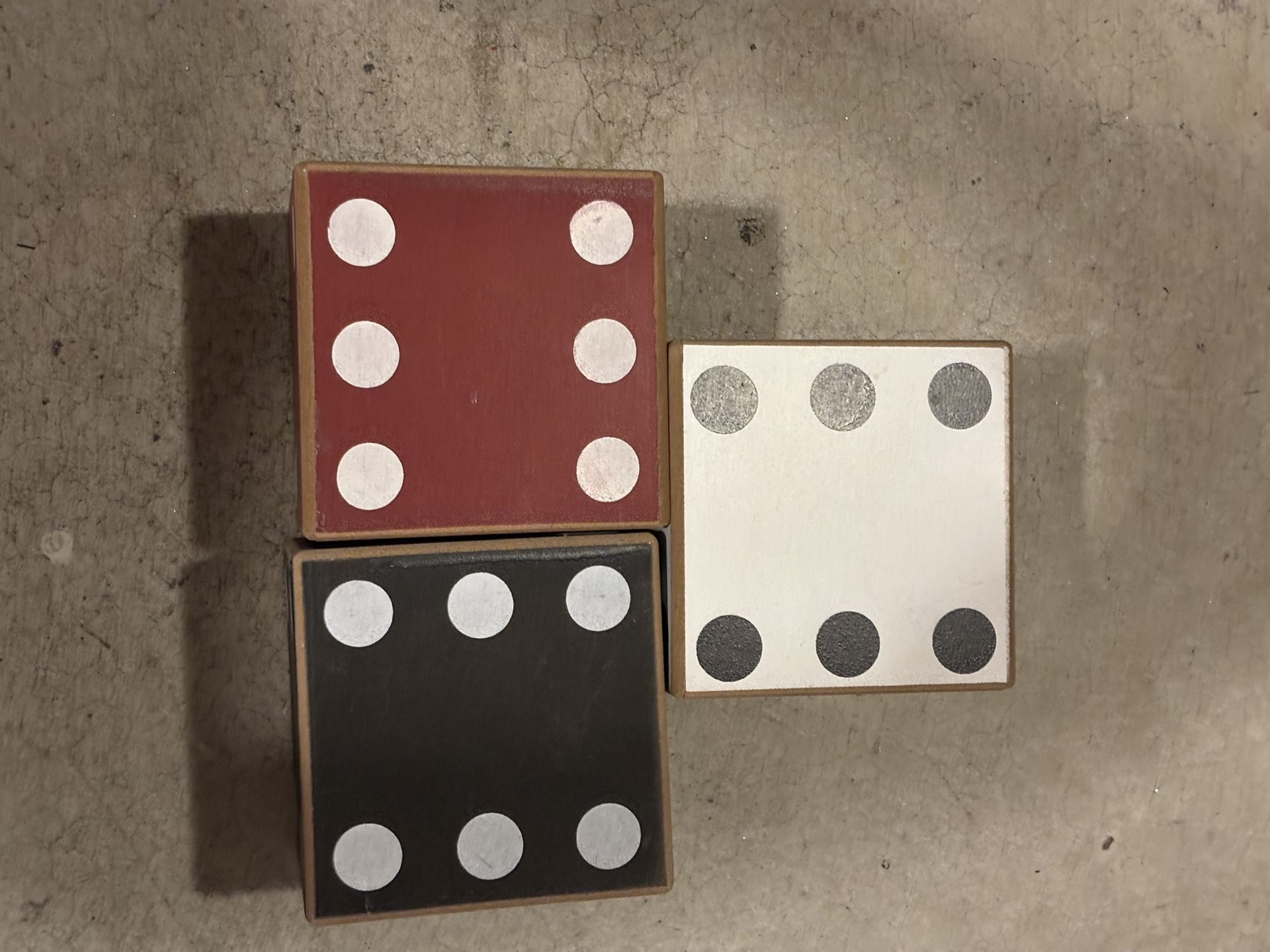 3 Dice Decorations