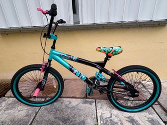 Custom TEMPEST Pro 20” BMX Bike – Excellent Condition