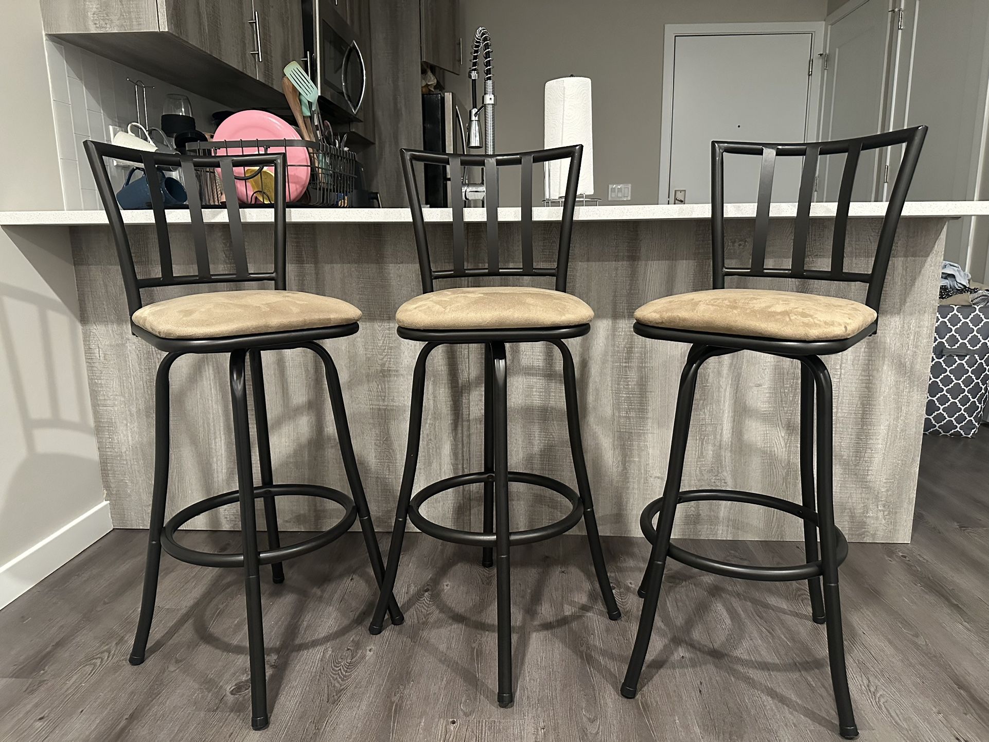 Fairly New Swivel Bar Stools Set