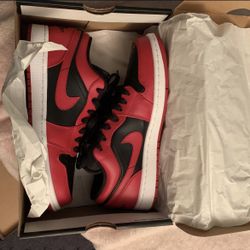 Jordan 1 Low 