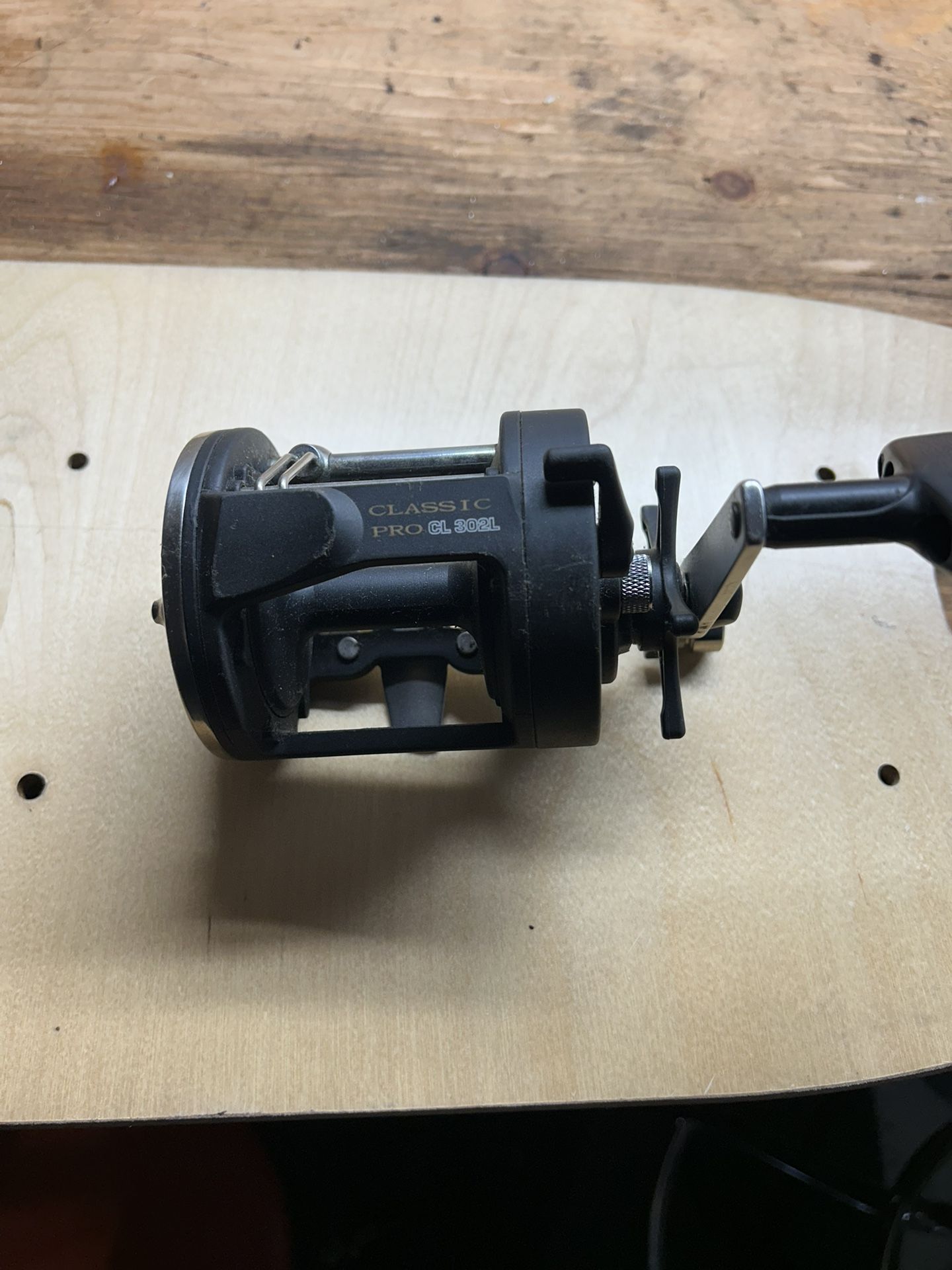 Okuma Fishing Reel 302L CL Classic Pro Graphite Trolling Reel 4:1 Ratio