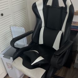 Free gaming chair