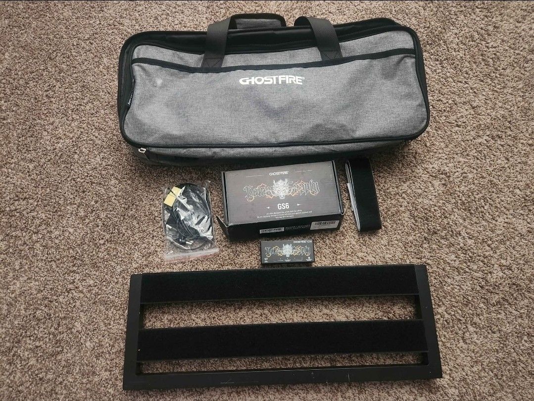 Ghostfire Pedalboard, Power, Guitar Hanger