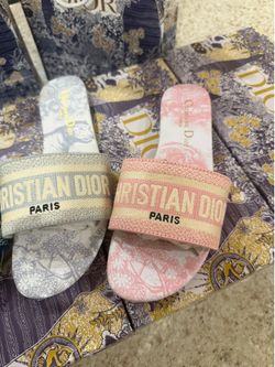 Fancy women sandals