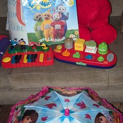 90's-Y2K TOYS- DORA, TELETUBBIES,LAND BEFORE TIME, SESAME STREET 
