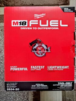 Milwaukee M18 Fuel Brushless Cordless 7 1/4in Circular Saw. $230
